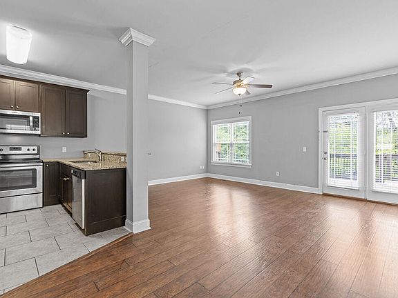 5th image of 721 Ladd Ave