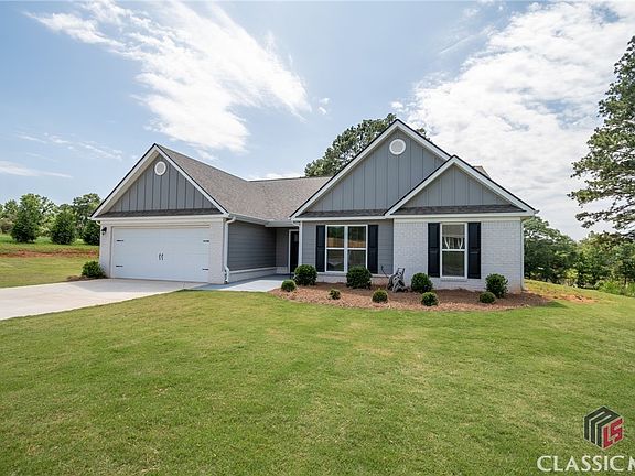 2nd image of 225 Highlands Drive