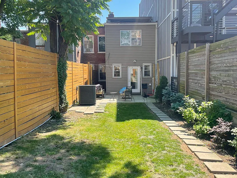 2120 4th St NE — Photo 19