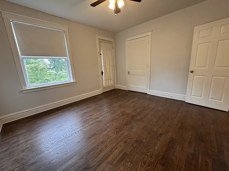 5023-5025 S Broadway St #5023A — Photo 3
