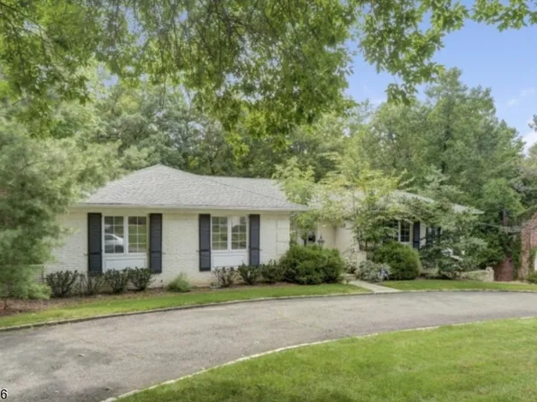 131 Lawrence Dr, Millburn Twp., NJ 07078