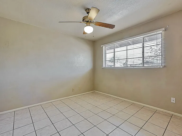 727 E Vista Del Cerro Dr — Photo 17