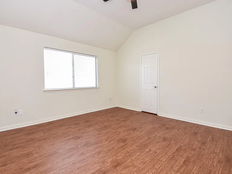 4026 Almond Lake Dr — Photo 23