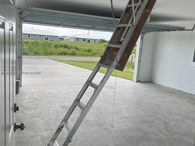 634 Royce Rd — Photo 21