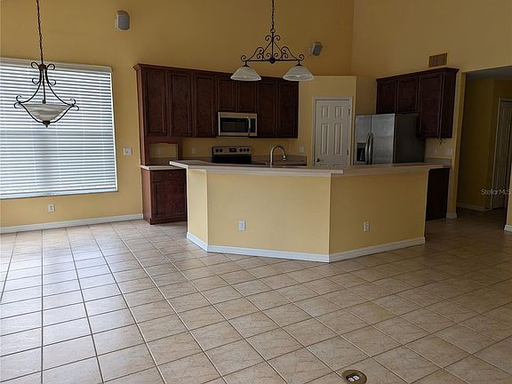 4th image of 13148 Meergate Cir