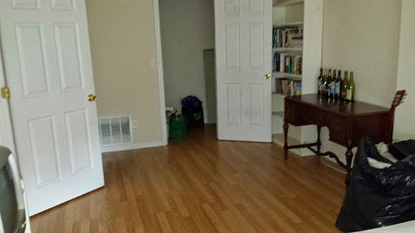 2nd image of 147 Welton St APT B