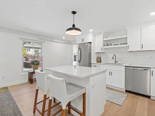 372 Main Street #201, Saco, ME 04072