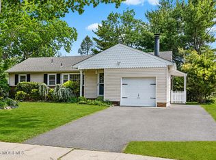 90 Oak Hill Drive, Toms River, NJ 08753