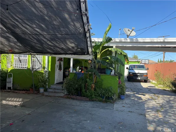 2255 E 105th St, Los Angeles, CA 90002