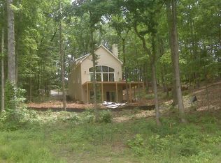 138 Debbie Ln, Fair Play, SC 29643