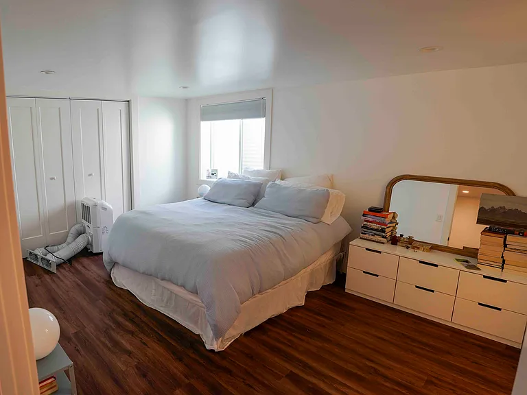 780 Forest St #D — Photo 4