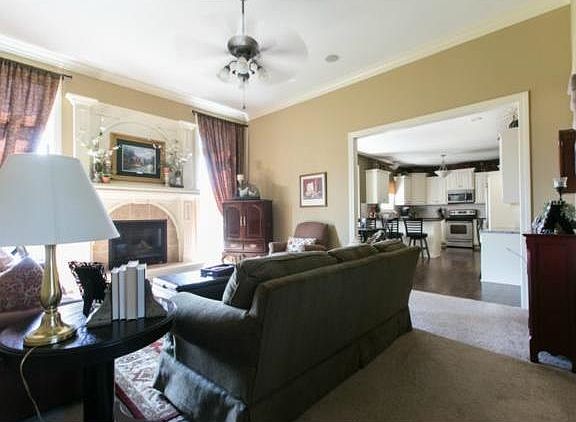 4th image of 205 Lakeview Dr