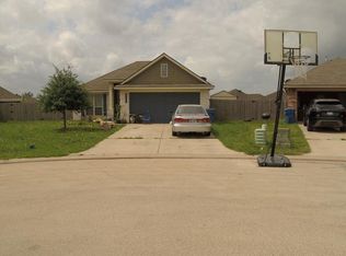 217 Wild Flower Ct, Navasota, TX 77868
