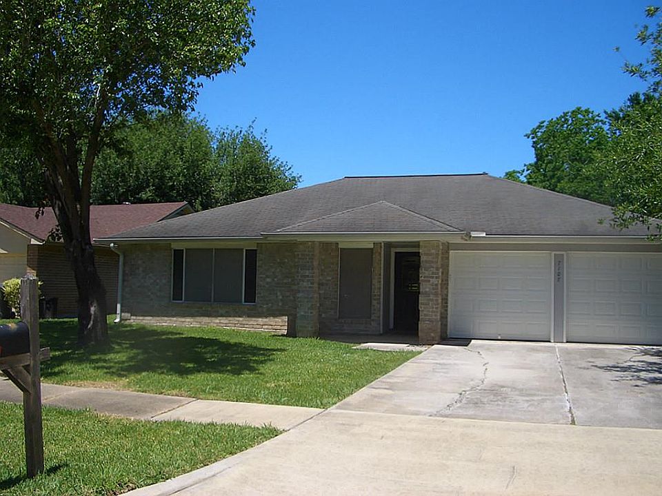 1st image of 7107 Pickett Dr