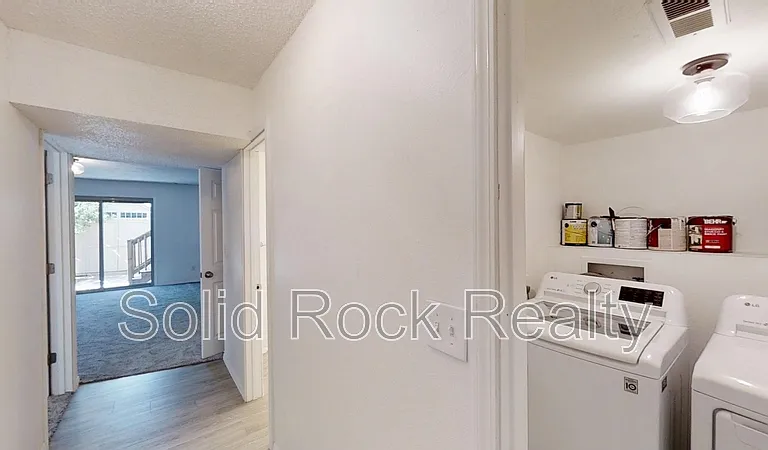 6340 Lange Dr — Photo 16