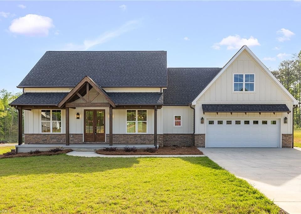 1st image of 4211 Gracewood Farm Dr