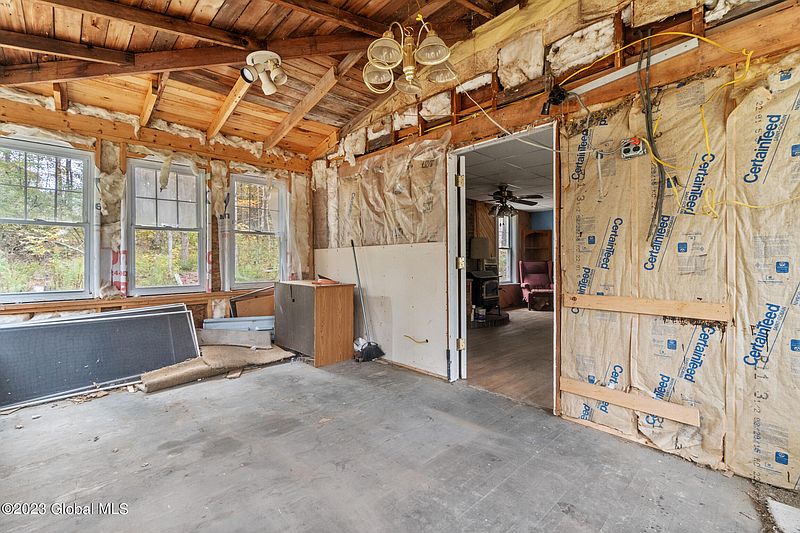 4th image of 17 Pearce Lane