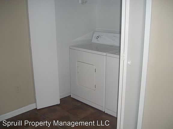 3rd image of 113 Logan Dr #B