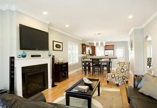 2nd image of 25 Snowden Way