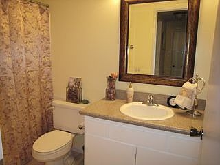 Remodeled full bath with bathtub