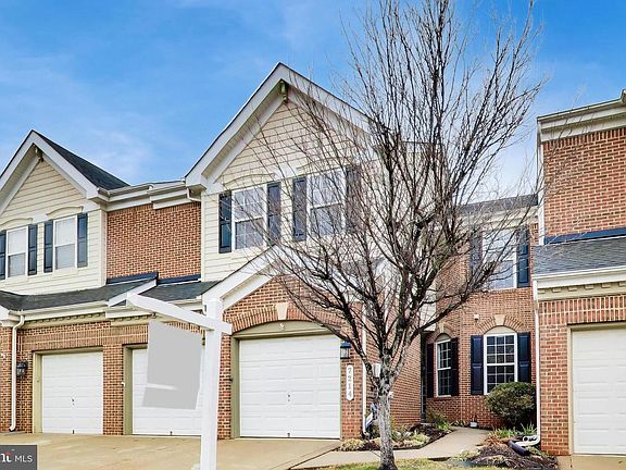 2nd image of 7214 Piney Woods Pl