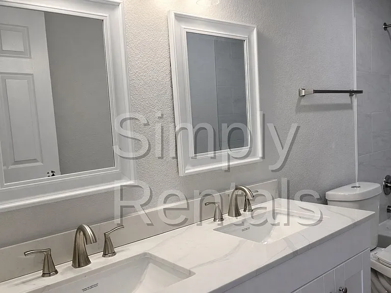 383 McIlrath #A — Photo 13