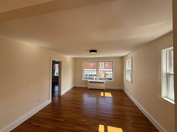 3rd image of 3 Williston Rd