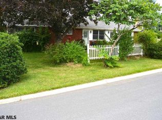 1477 Harris St, State College, PA 16803