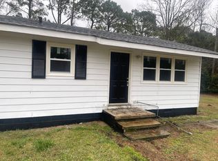 5042 Craft St, Fayetteville, NC 28311