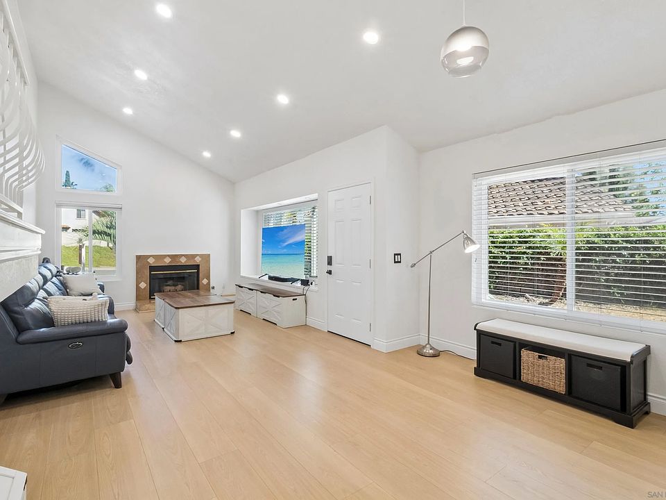 1st image of 2343 Fair Oak Ct