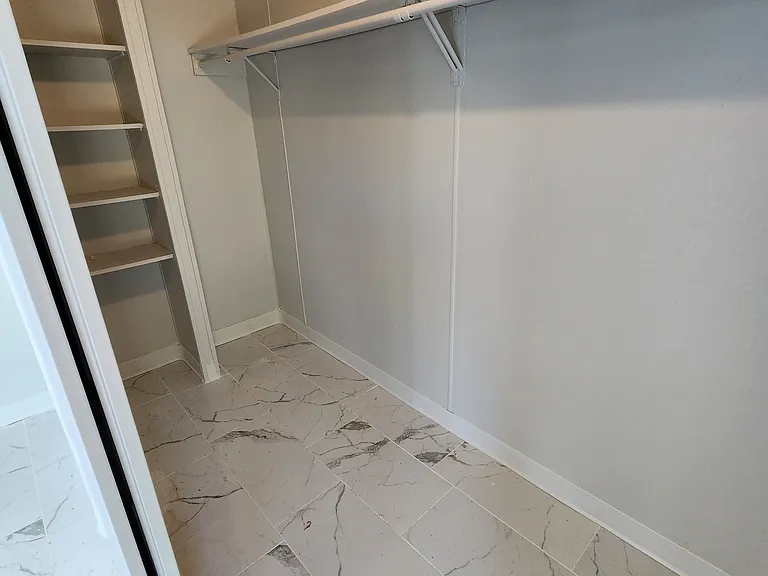 2029 Warwick Hills Dr — Photo 12