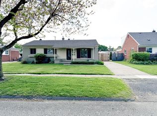 47337 Winthrop St, Shelby Township, MI 48317