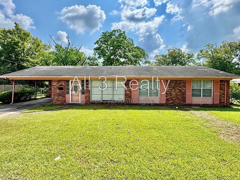 1311 Marlowe Dr