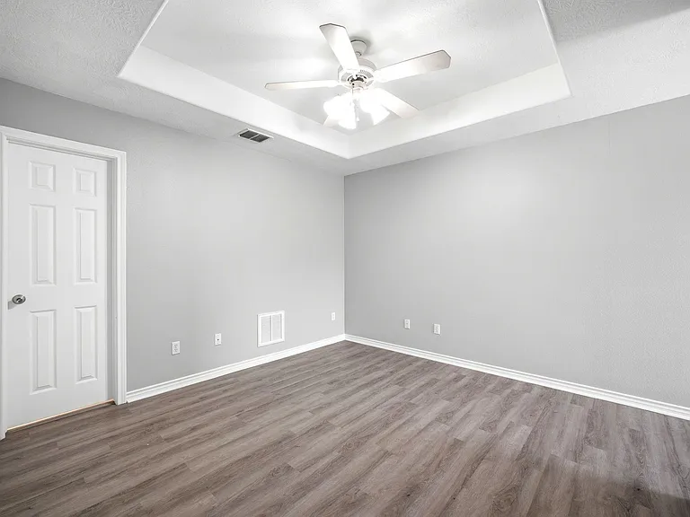 1612 Culture Ln — Photo 33