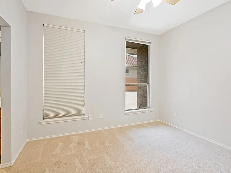 307 Echo Valley Dr — Photo 23
