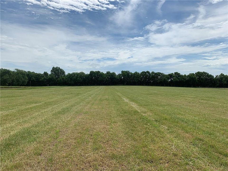 2nd image of Y Southeast Rd #750