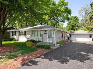 6860 Brookview Dr NE, Fridley, MN 55432