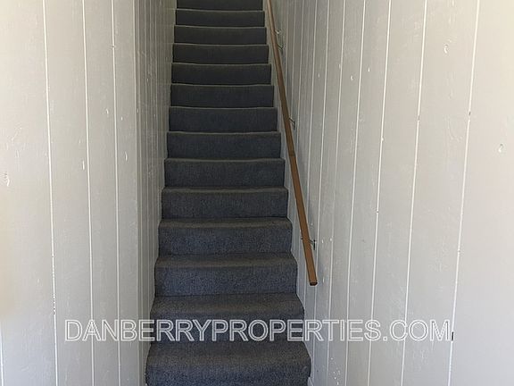 2nd image of 322 N Main St #1/2