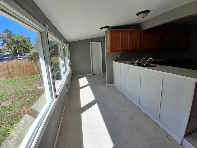 5806 Riviera Prado — Photo 4