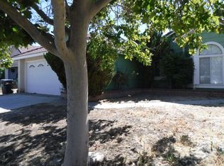 37437 Conifer Dr, Palmdale, CA 93550