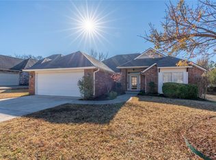 2504 Naples Way, Edmond, OK 73034