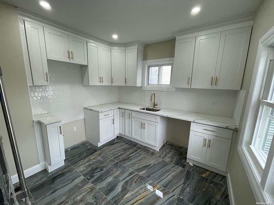 1st image of 153-16 121st Avenue