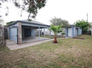 9202 Wellsworth Dr, Houston, TX 77083