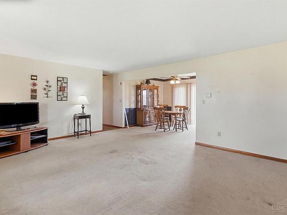 2nd image of 34 Mitchell Rd