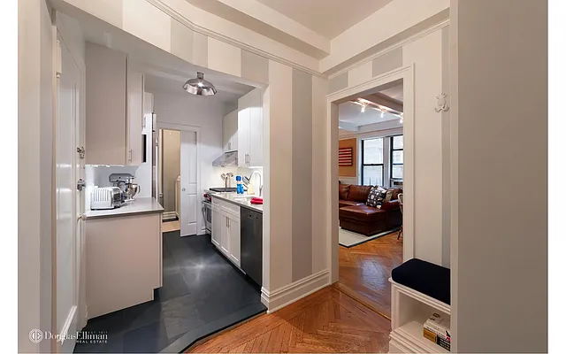 Sold by Douglas Elliman | media 10