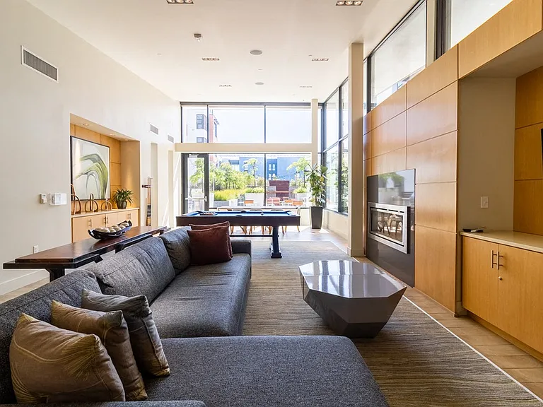Venue Apartments — Photo 42
