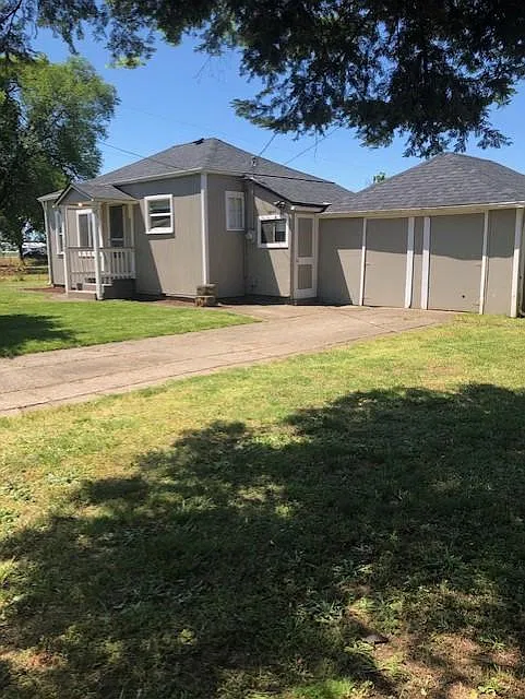 2 bed, $1,725 — Photo 3