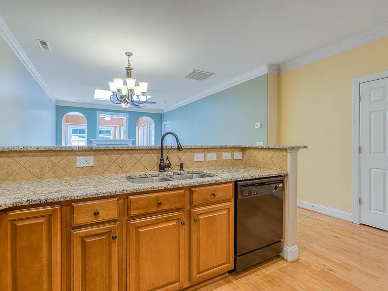 5015 Wyngate Village Dr — Photo 13