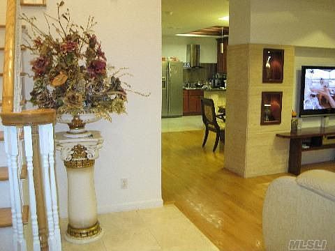 4th image of 5815 202nd St