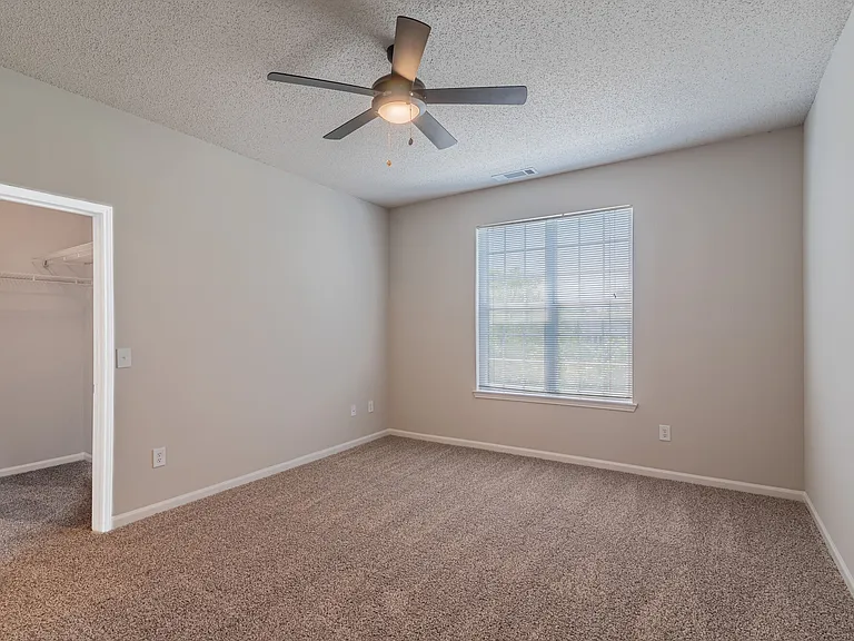 The Berkeley At Southpoint — Photo 47